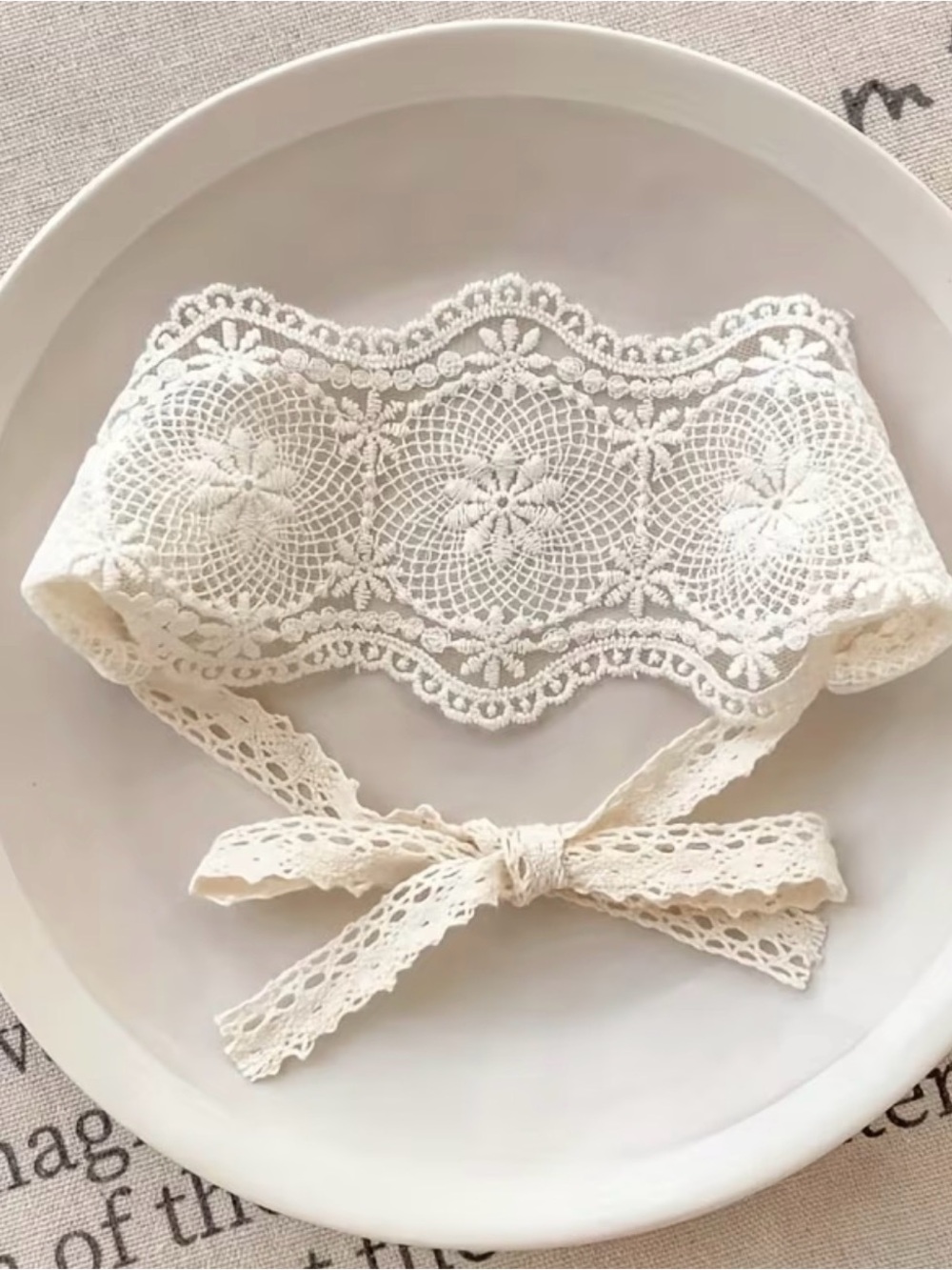 Delicate Lace headband - Cream
